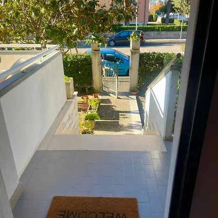 Villino Con Giardino Privato *