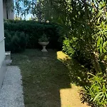 Villino Con Giardino Privato Ferienhaus *
