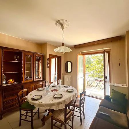 Villino Con Giardino Privato