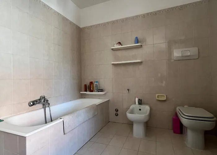 Villino Con Giardino Privato *