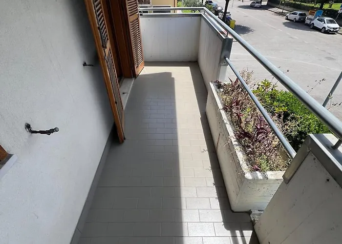 度假居 Villino Con Giardino Privato 圣贝内代托-德尔特龙托