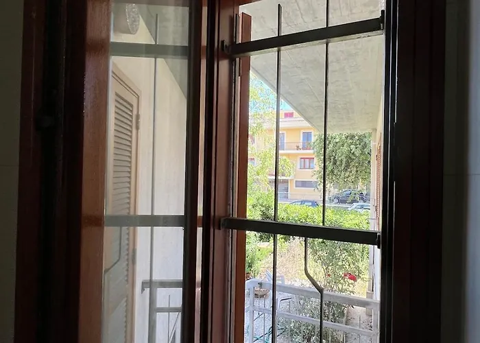 Villino Con Giardino Privato *