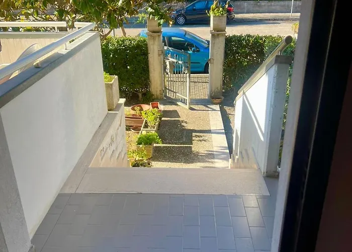 Villino Con Giardino Privato *