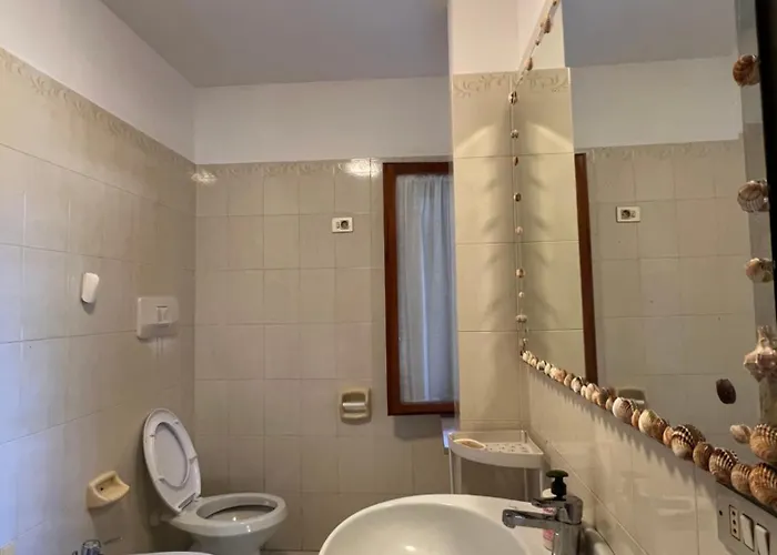 Villino Con Giardino Privato *